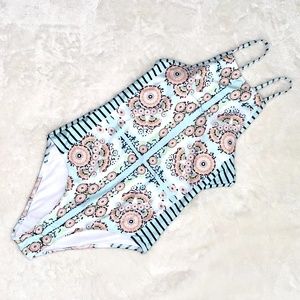 ⭐️Women's Kaleidoscope One Piece Size:M NWT